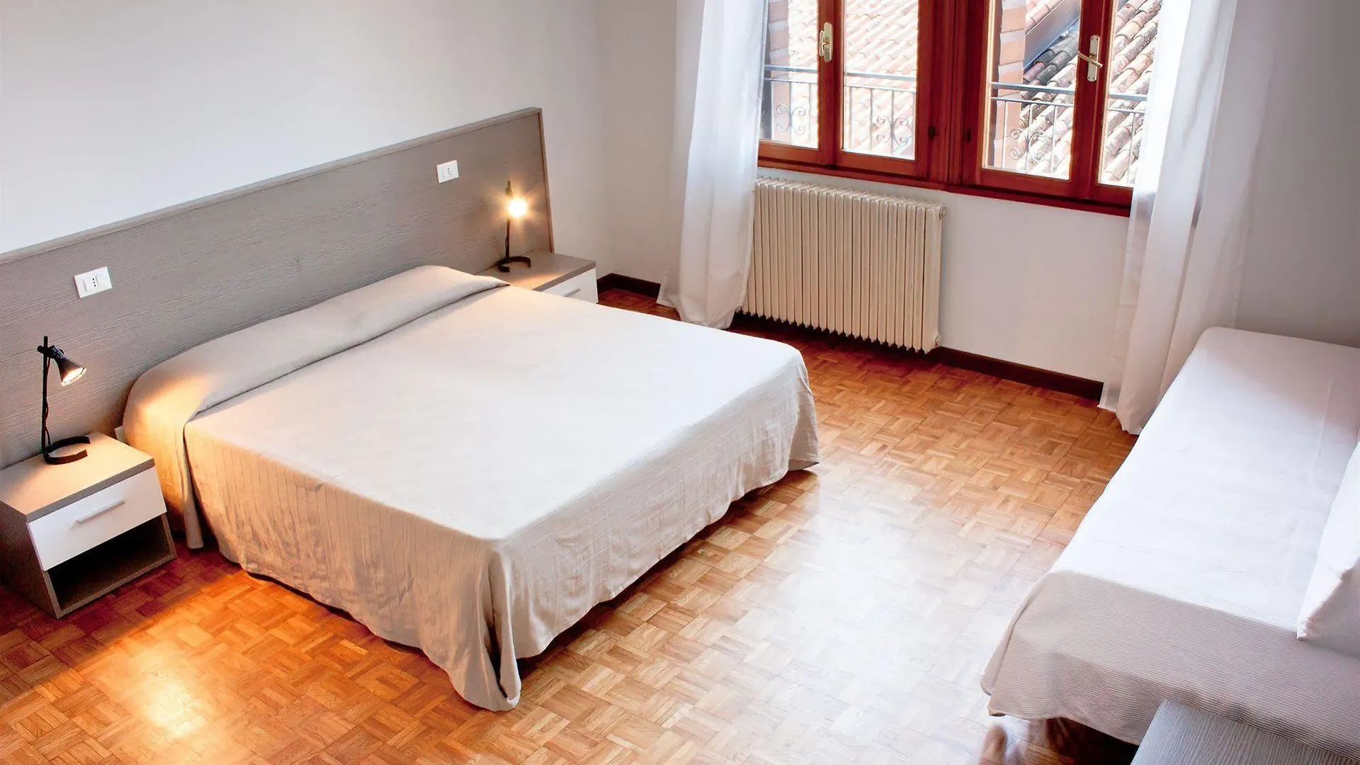 Albergo Verdi Padova 3*,  Italy